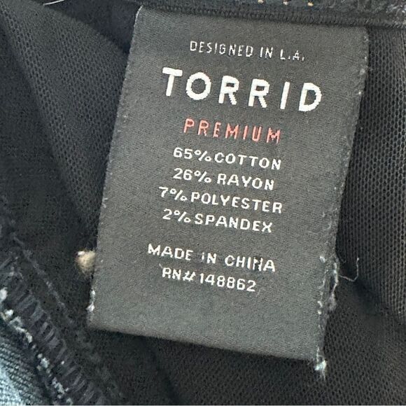 Torrid Womens Premium Bombshell Skinny Jeans Denim Size 18 SHORT - Picture 10 of 11